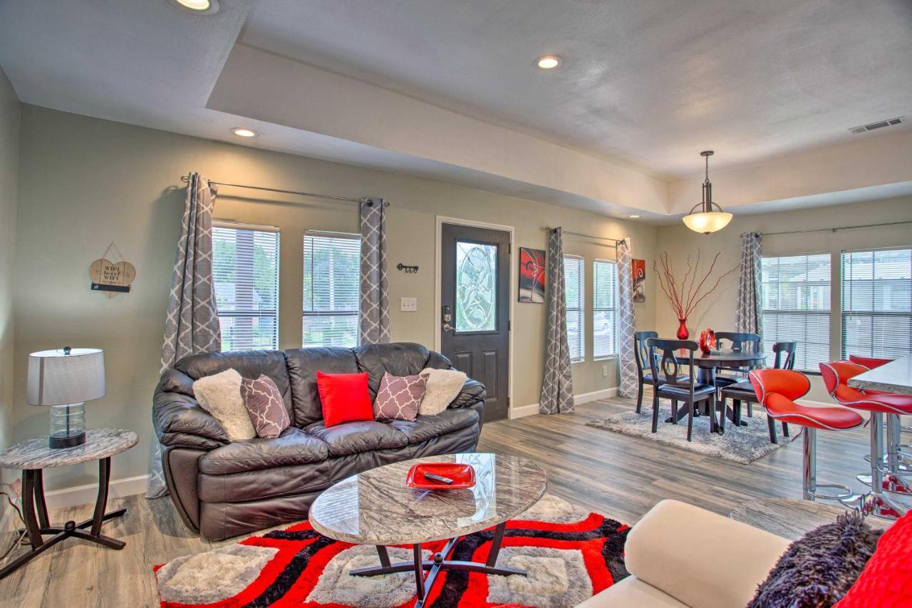 Modern Worth With Yard About 5 Miles To Dtwn! Holiday home *