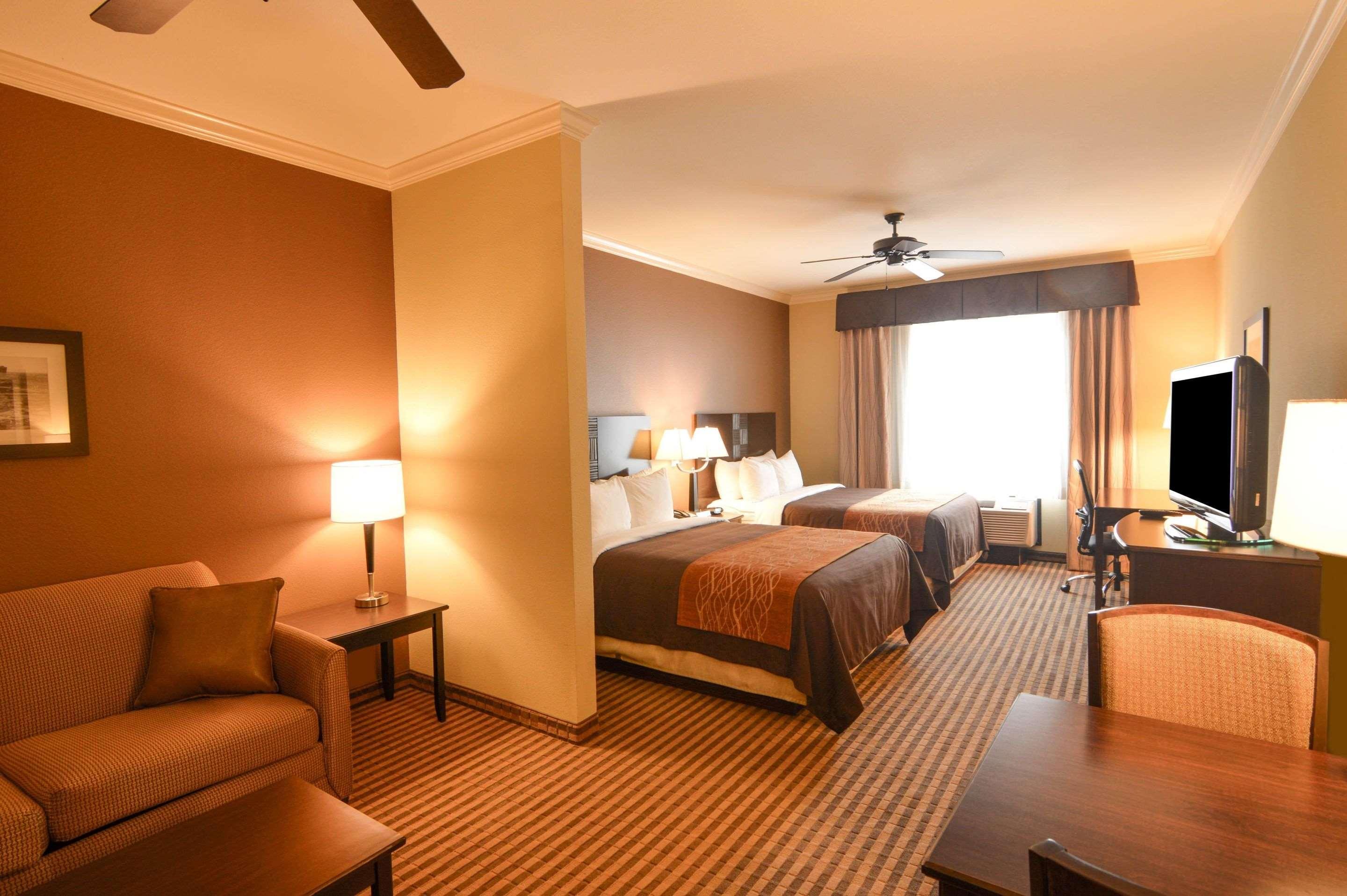 Comfort & Worth - Fossil Creek Hotel 3*