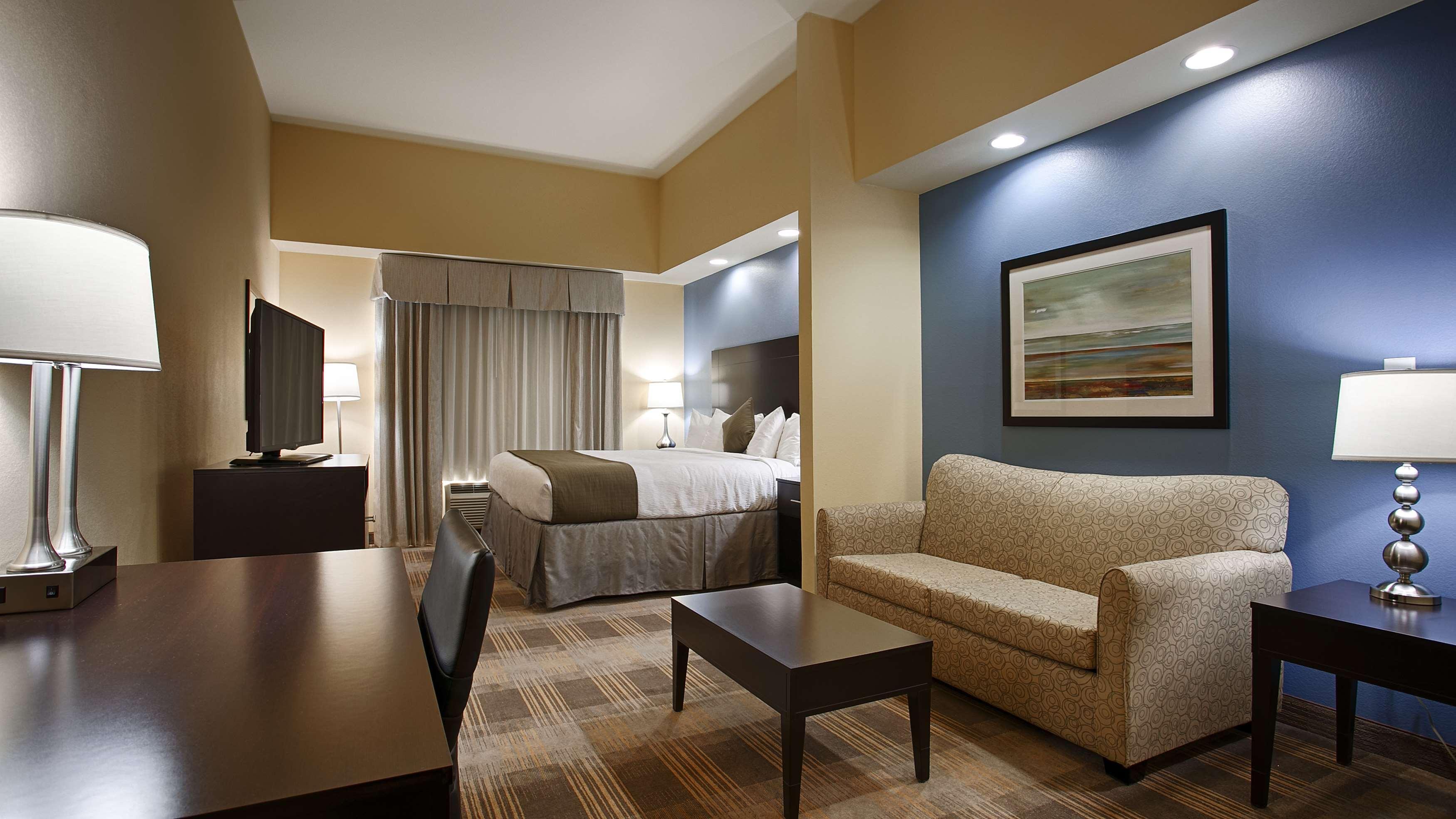 Western Worth Forest Hill & 3* Fort Worth