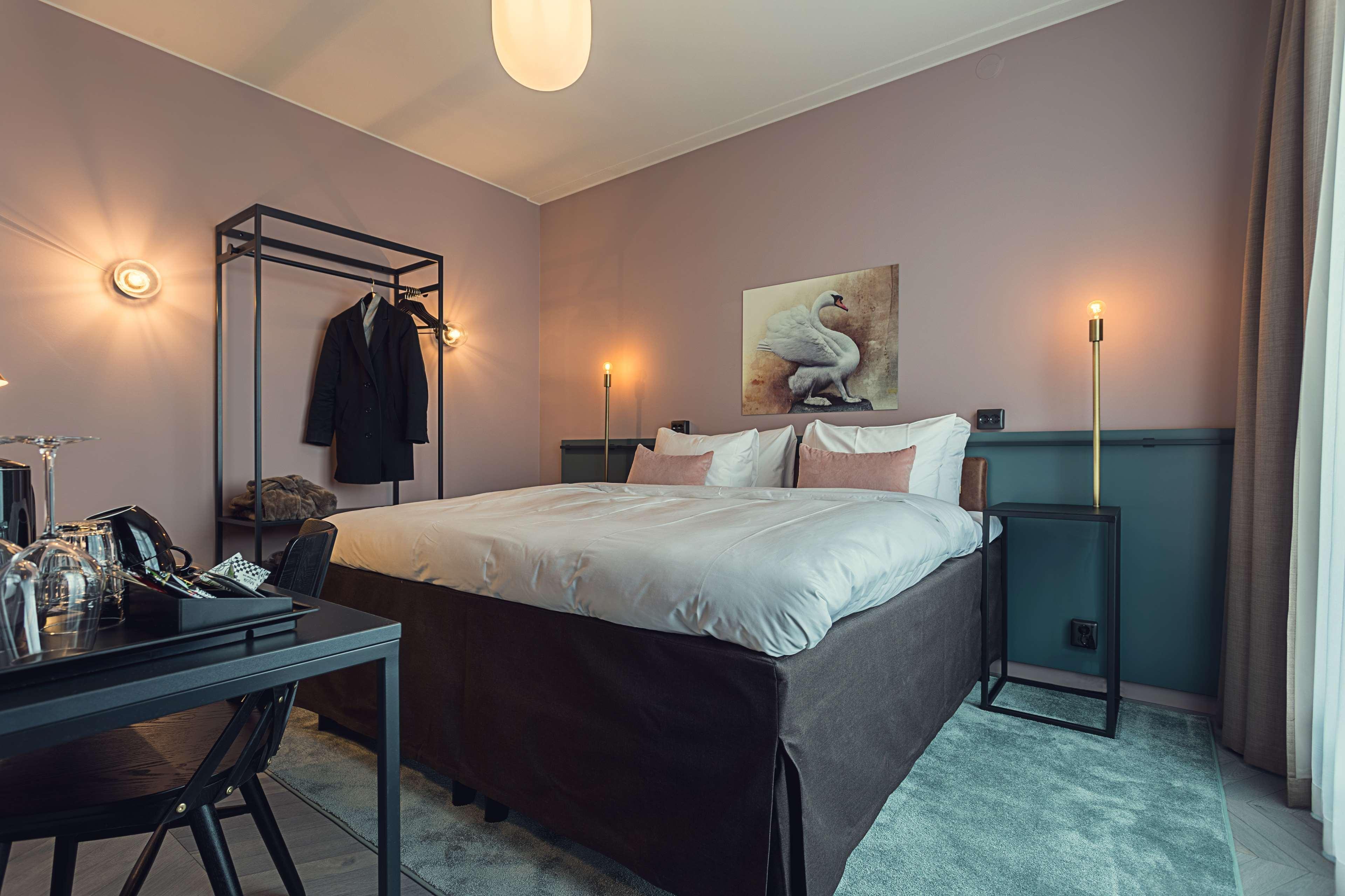 Western Worth Forest Hill & Hotel 3*