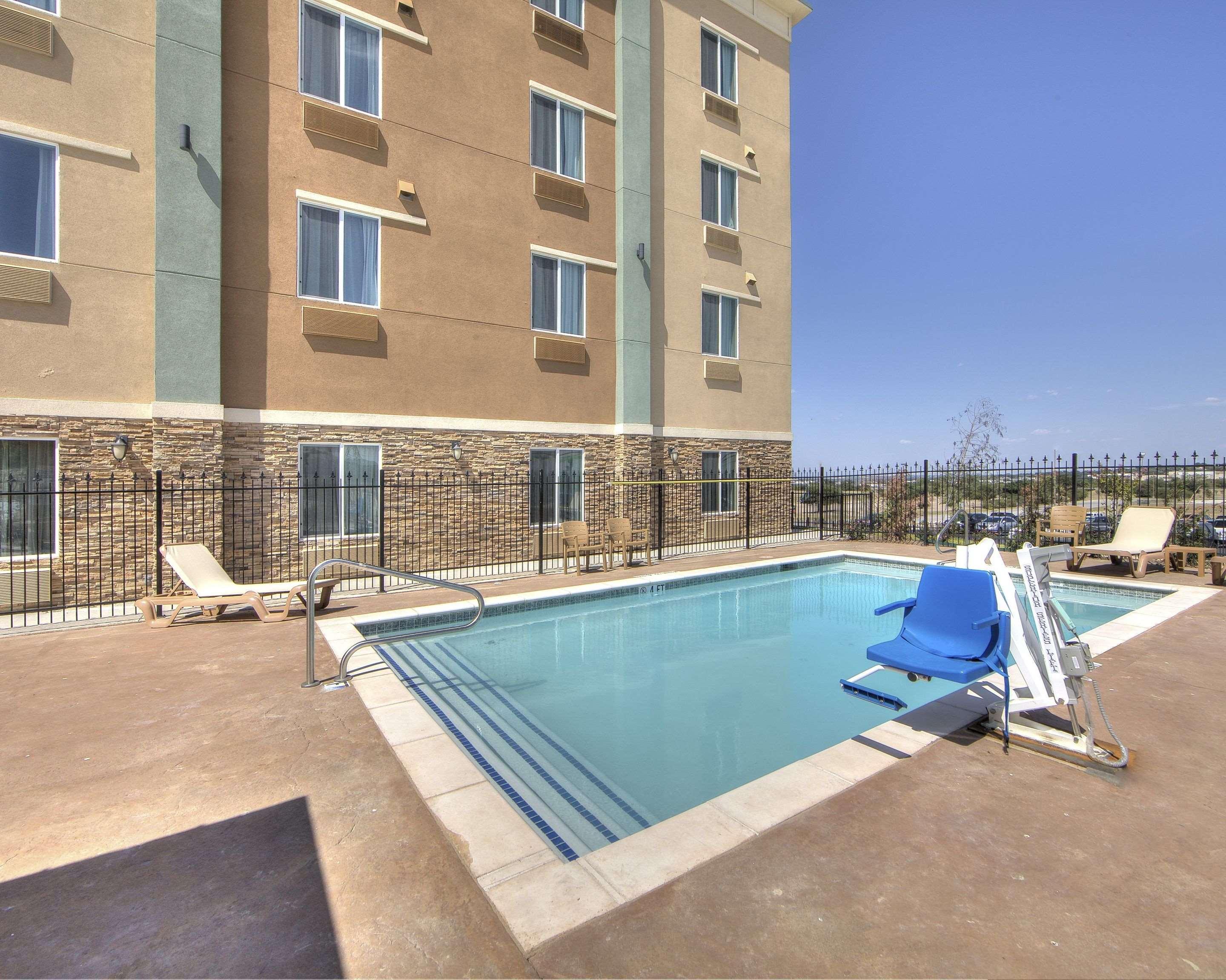 Comfort & Suites, White Settlement-fort Worth West, Tx Hotel 3*