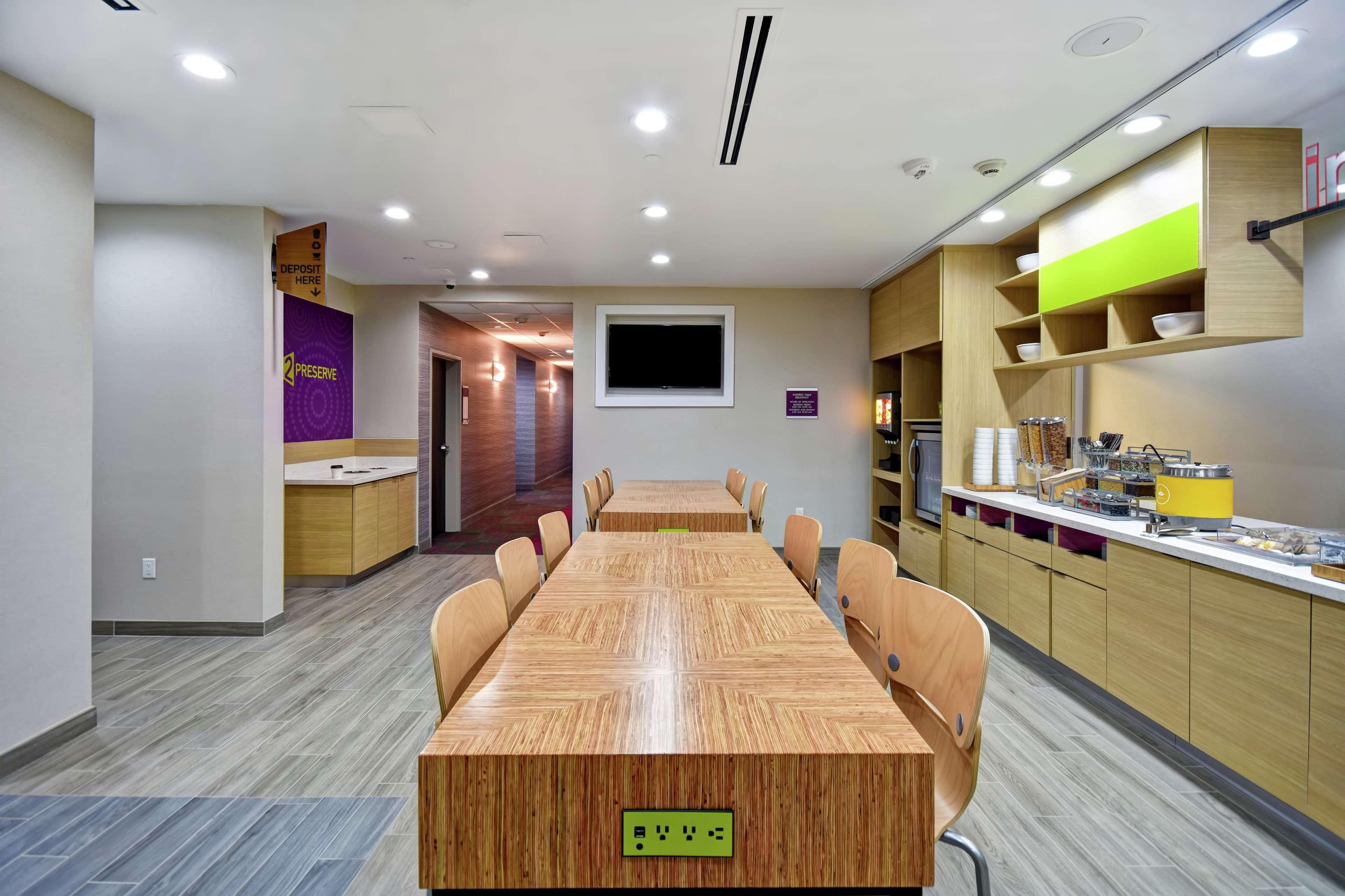 Hotel Home2 By Hilton Worth Fossil Creek 3*