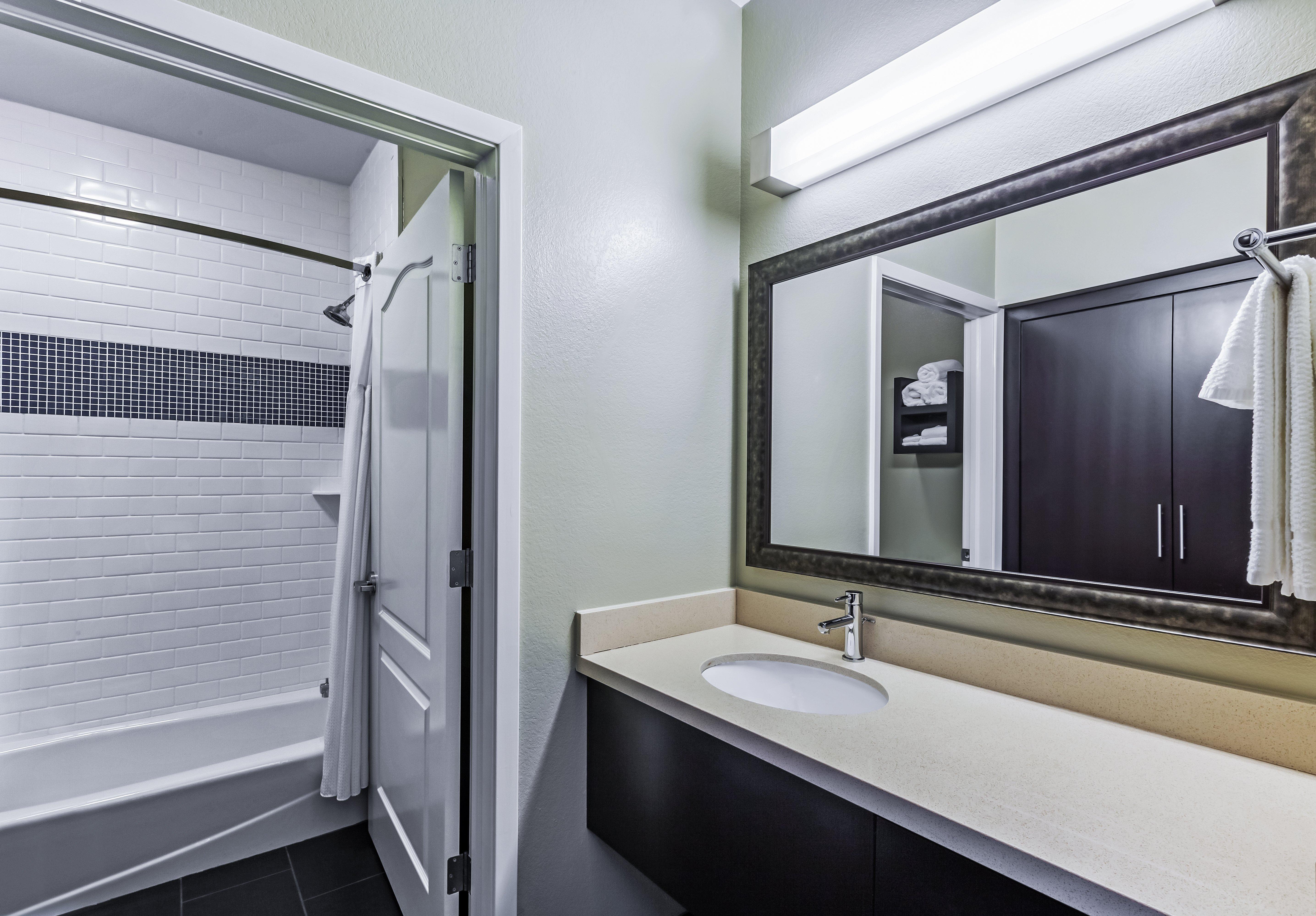 Staybridge Worth Fossil Creek By Ihg 2*