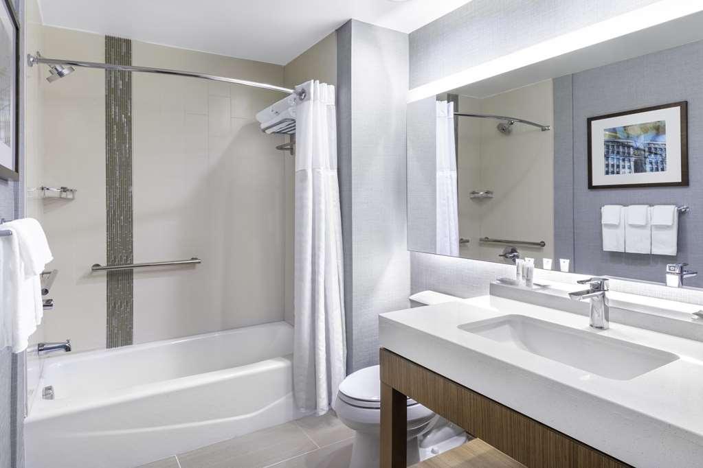 Hyatt Place Worth-alliance Town Center