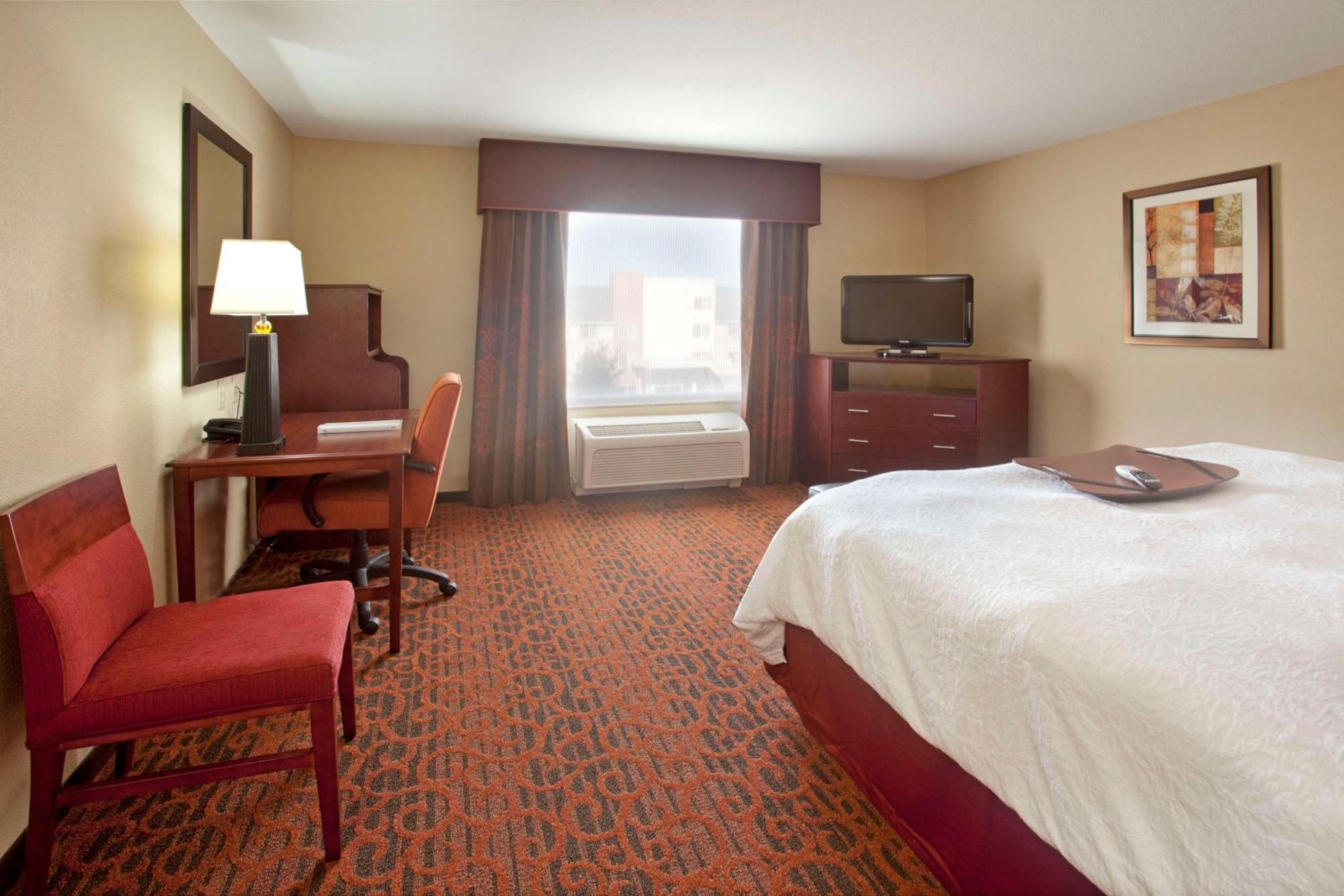 Hotel Hampton & Worth-west-i-30