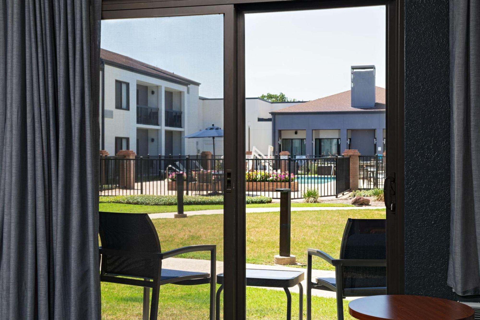 Courtyard Worth Drive Fort Worth