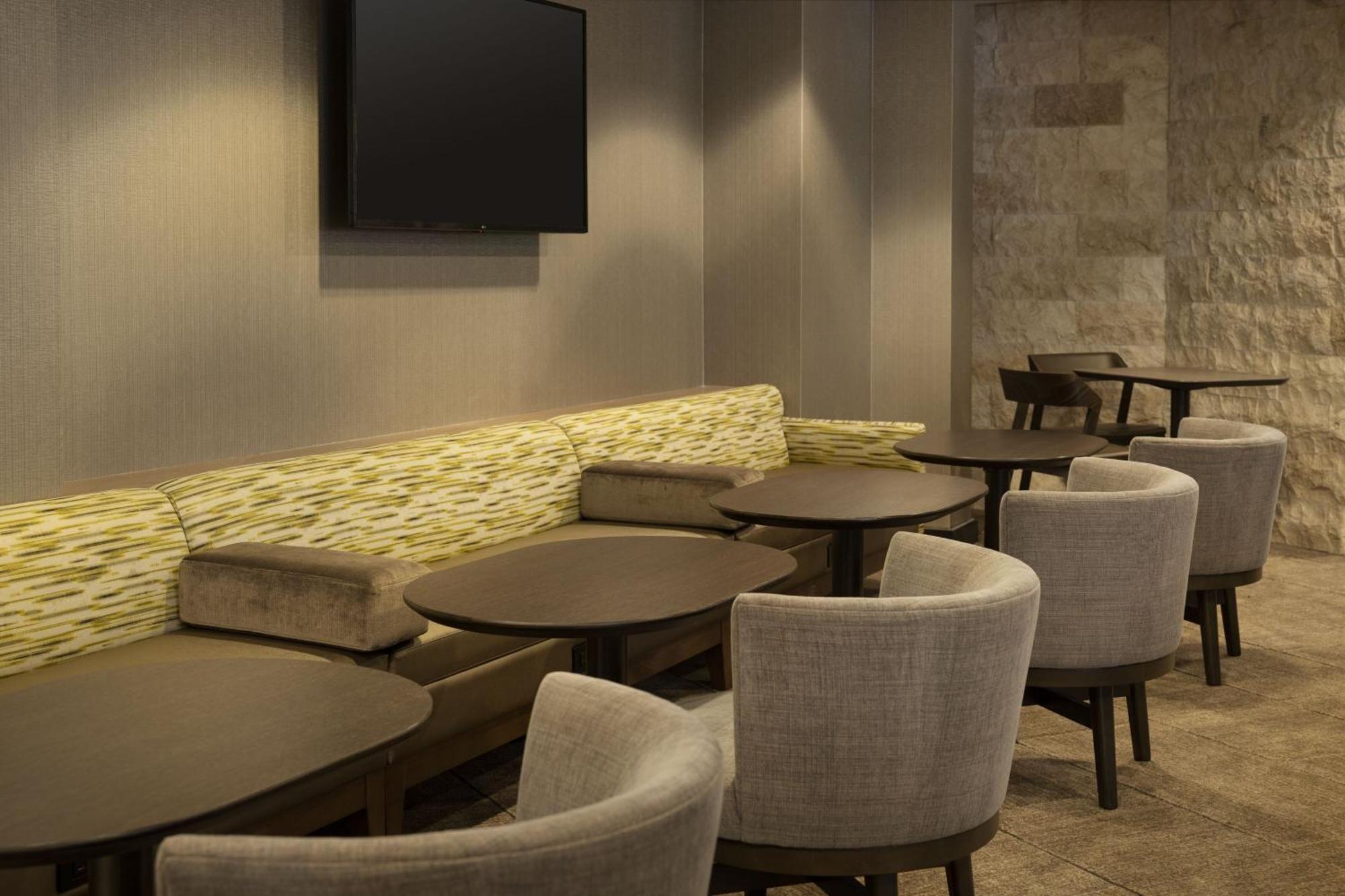 Springhill Worth Hotel 3*