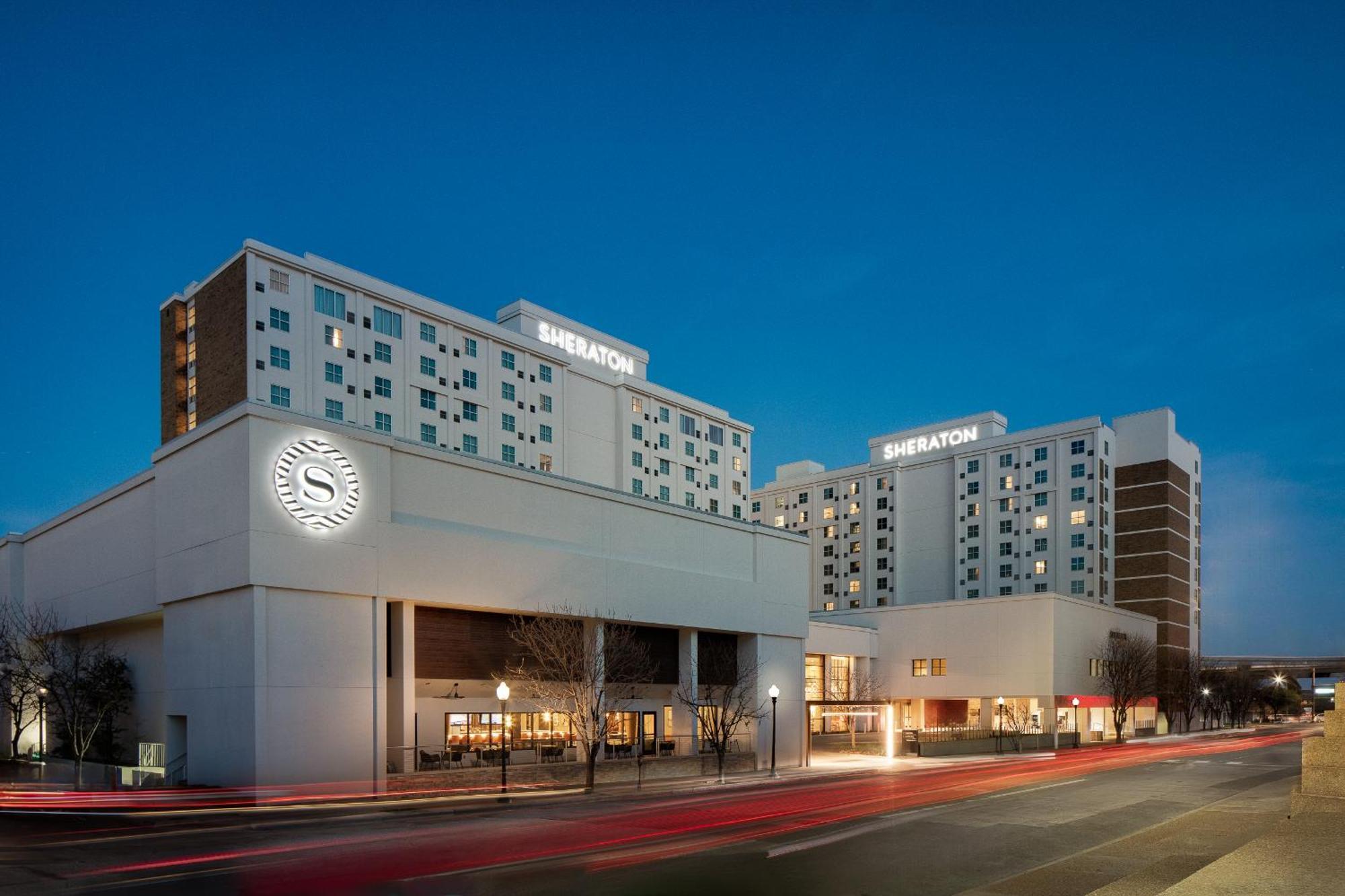 Sheraton Worth Downtown Fort Worth