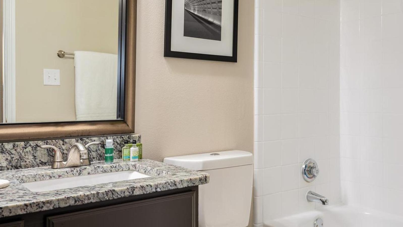 Landing At Ranch At Fossil Creek - 2 Bedrooms In North Worth
