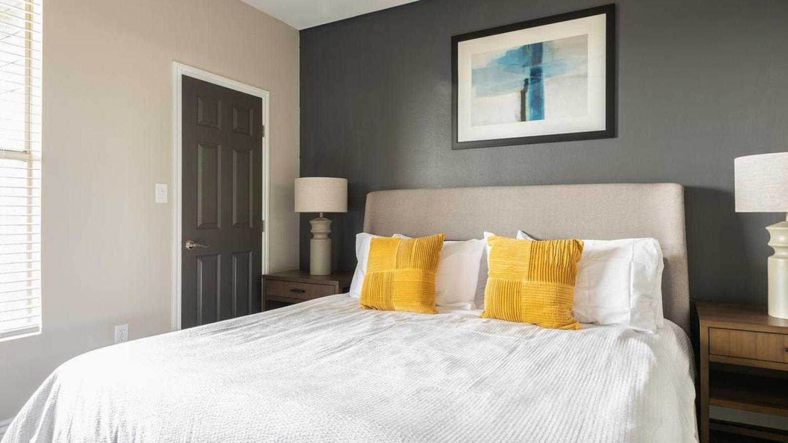 Landing At Ranch At Fossil Creek - 2 Bedrooms In North Worth