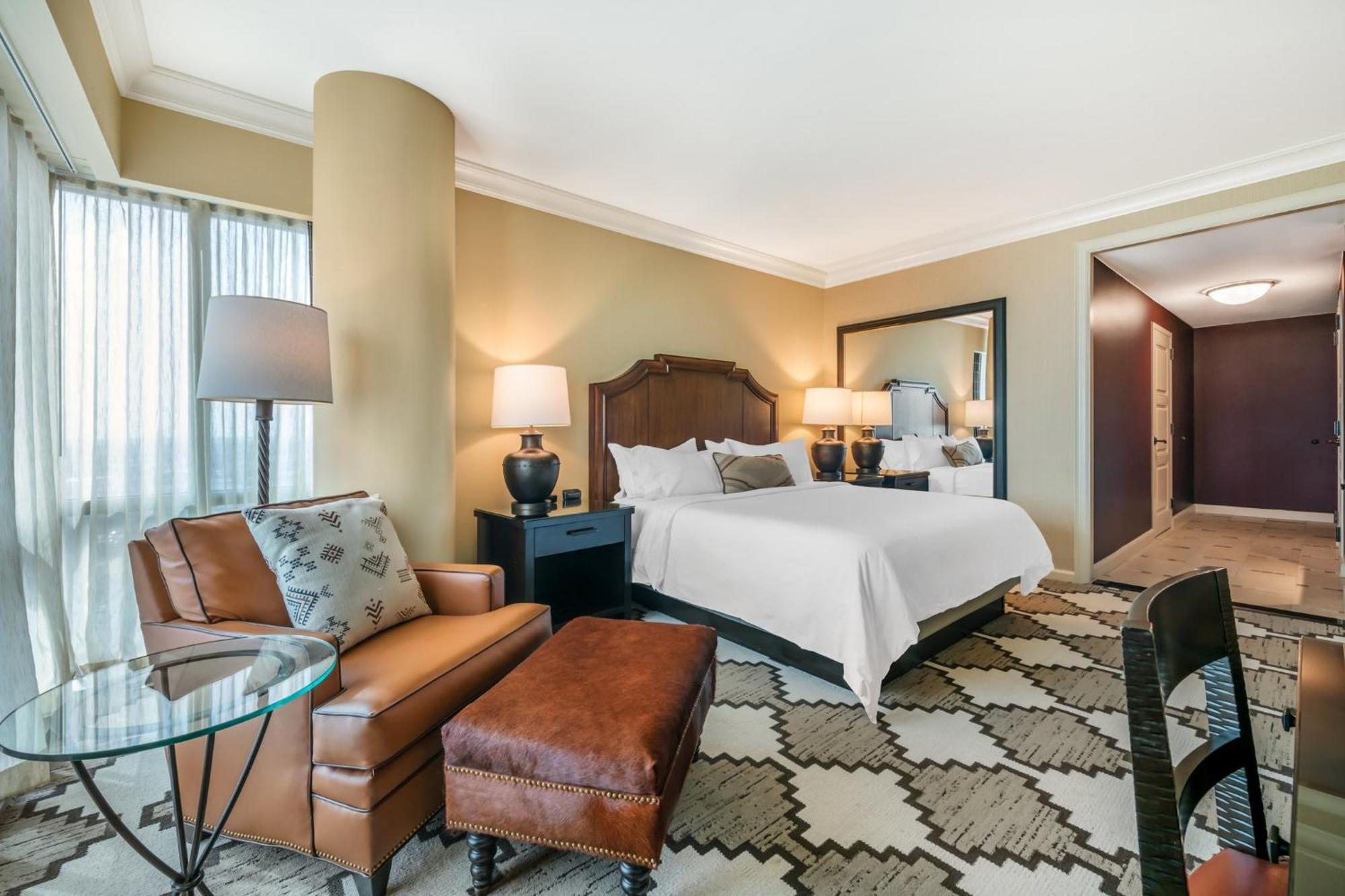 Omni Worth 4*