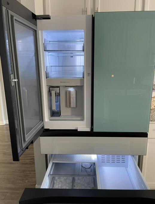 Luxury Worth Area 3bed2bath Workspace *