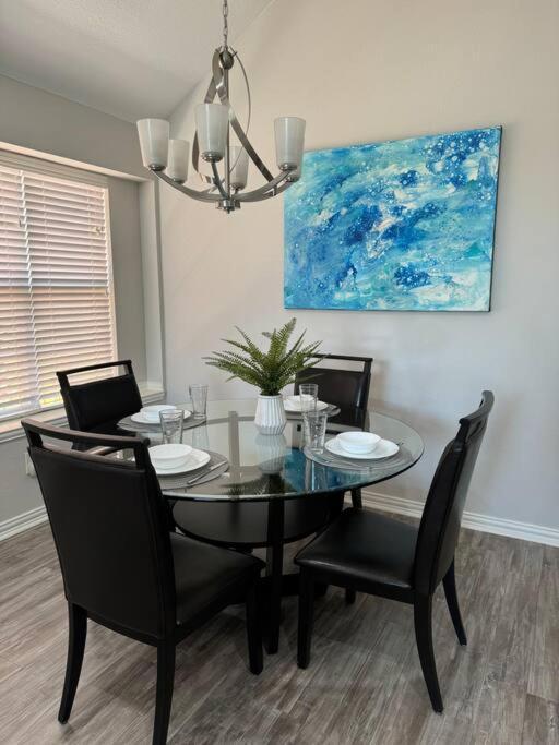 Holiday home Luxury Worth Area 3bed2bath Workspace *
