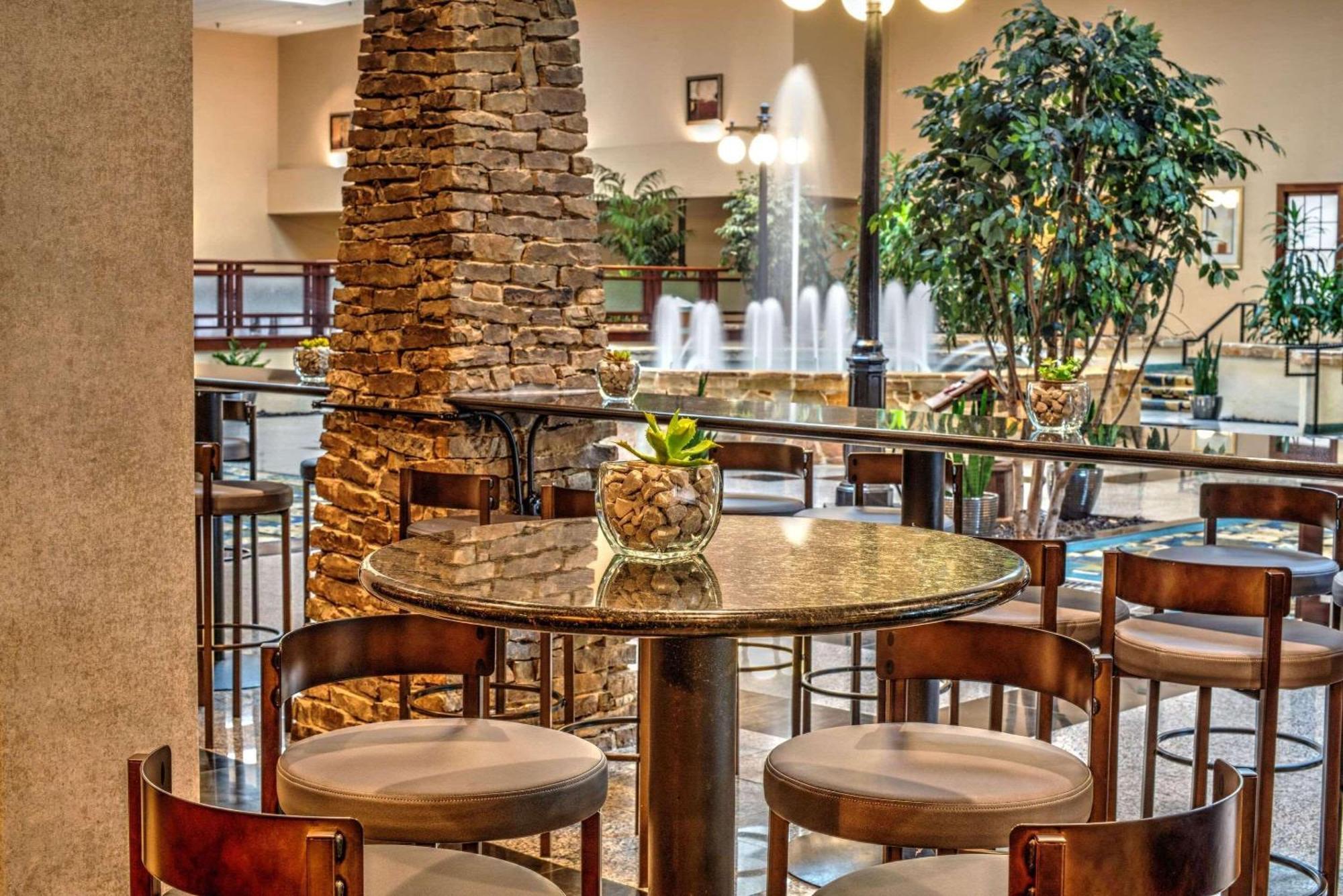 Radisson Worth North-fossil Creek Hotel Fort Worth