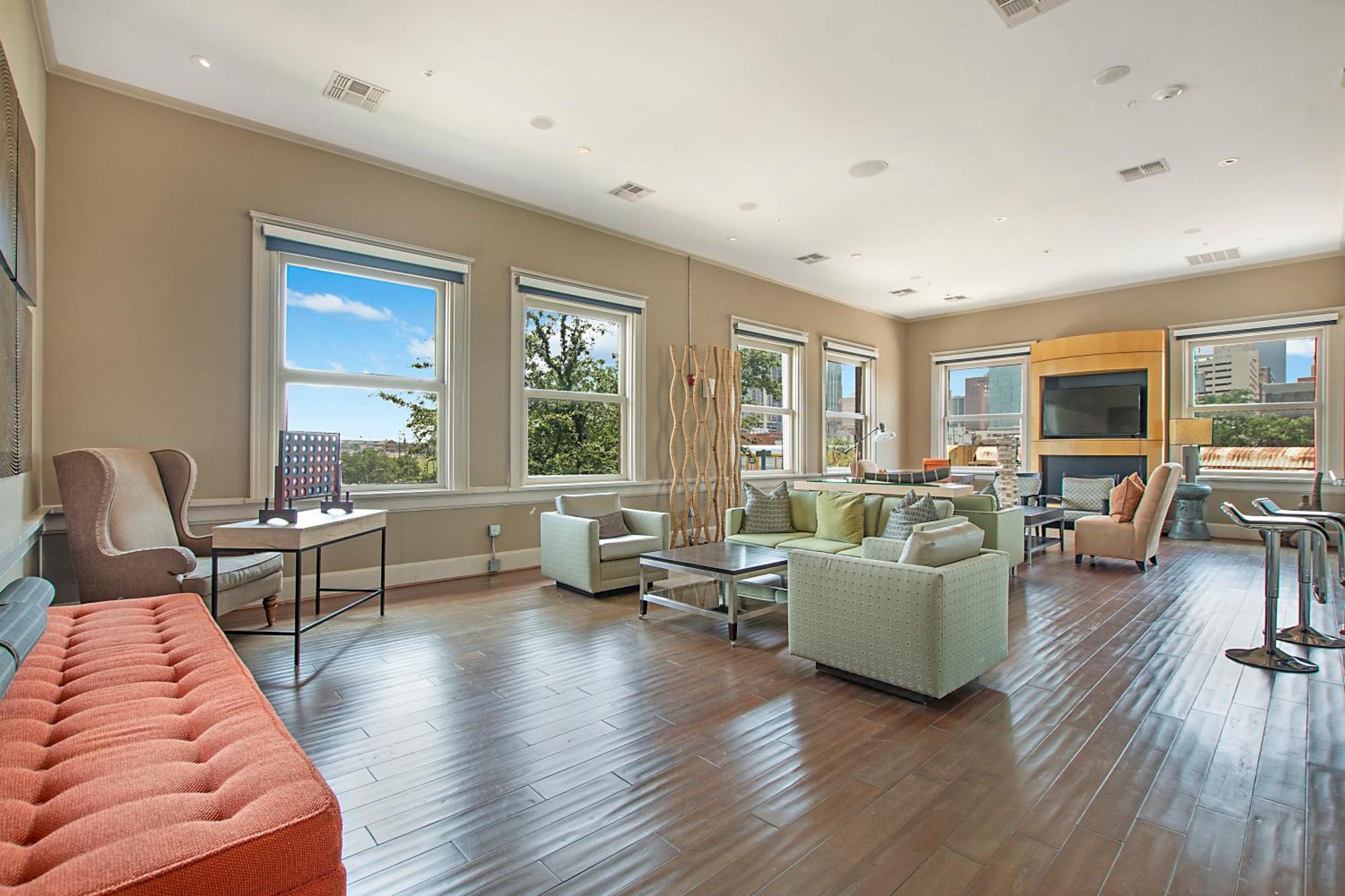 Charming 2 Bedroom Downtown Ft Worth Fort Worth