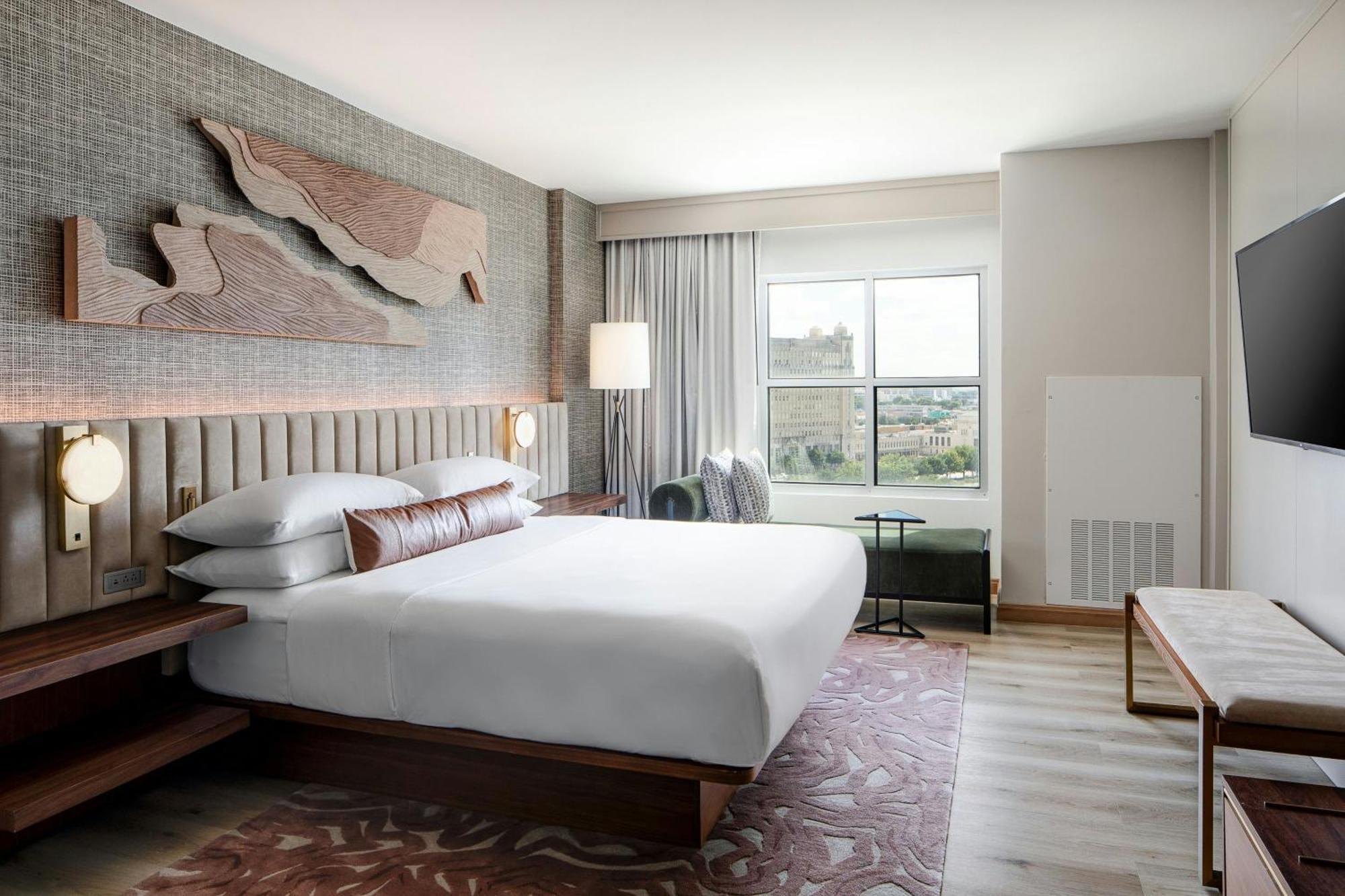 Hotel Sheraton Worth Downtown 4*