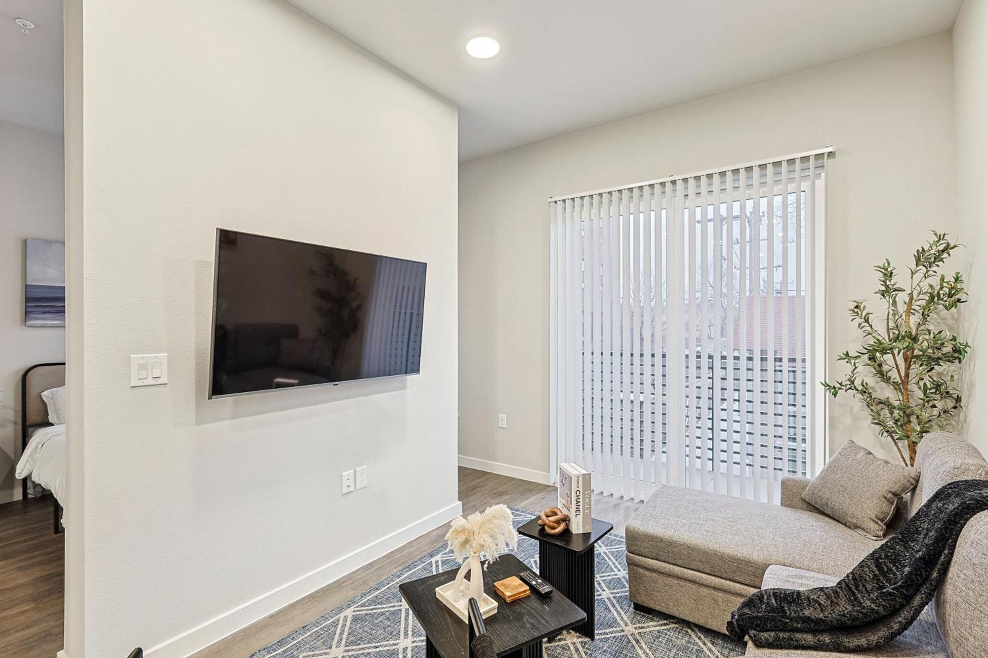 Chic 1bd Loft Near Sundance Square With Pool & Gym Fort Worth