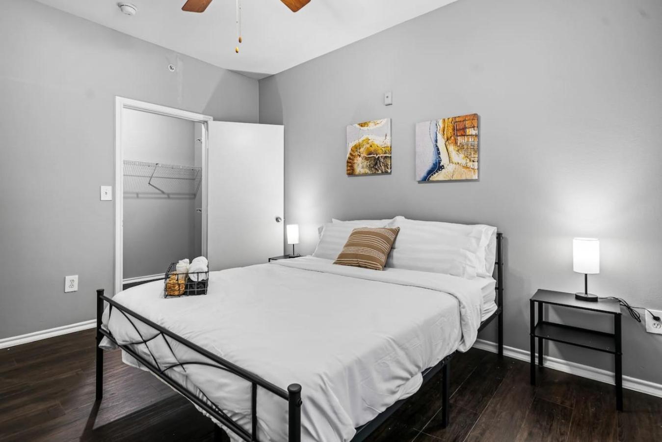 Upscale Living 2br, 2ba Pool Fort Worth