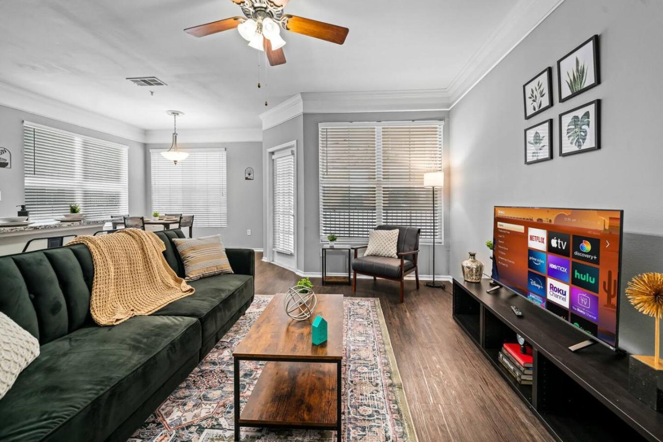 Upscale Living 2br, 2ba Pool *
