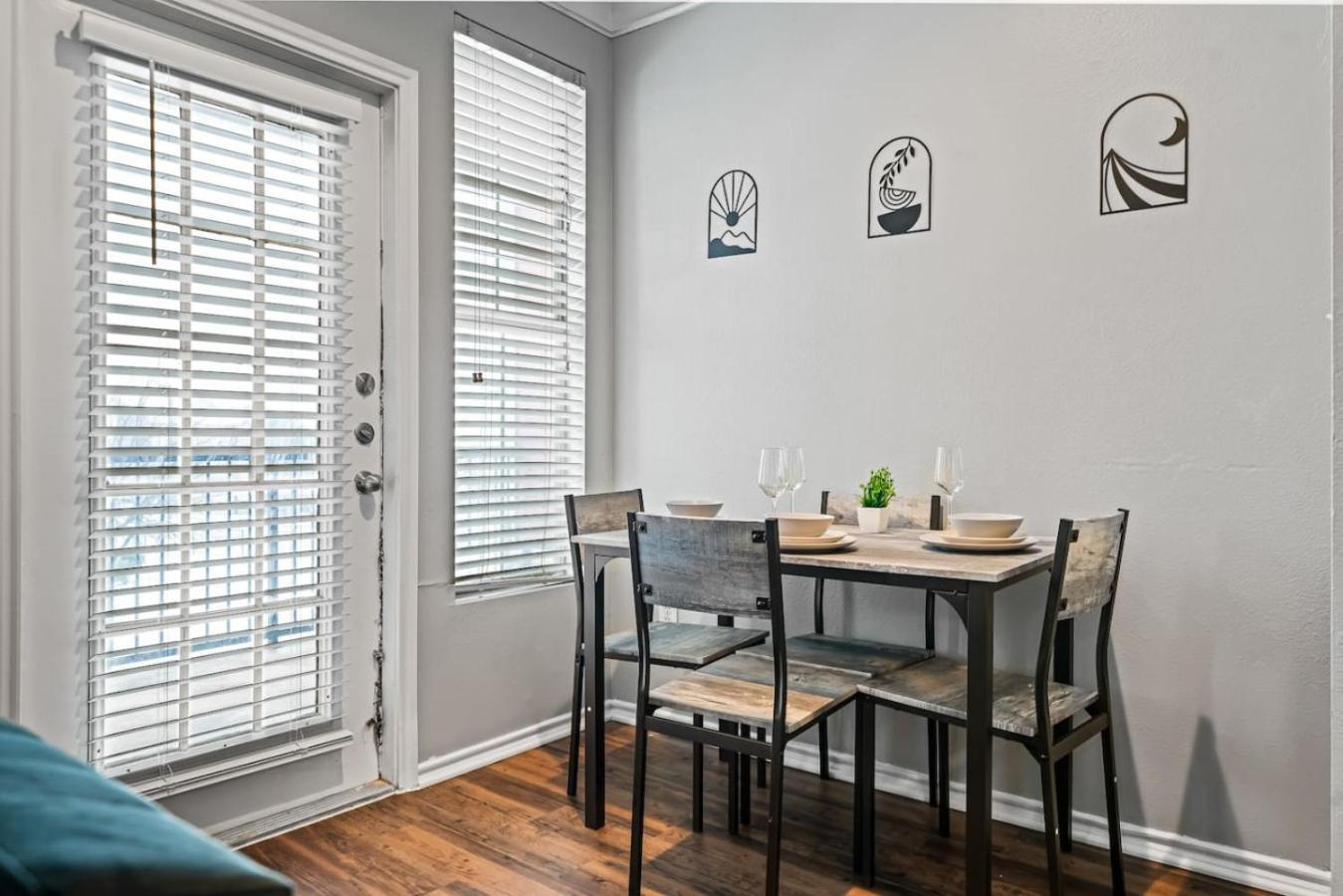 Refined Unit 2br, 2ba Pool Access Apartment