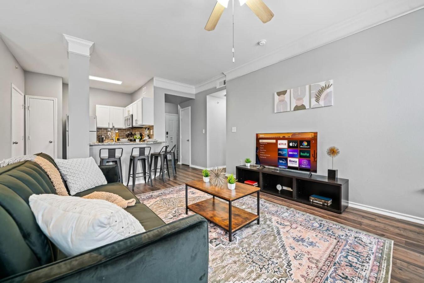 Apartment Refined Unit 2br, 2ba Pool Access Fort Worth