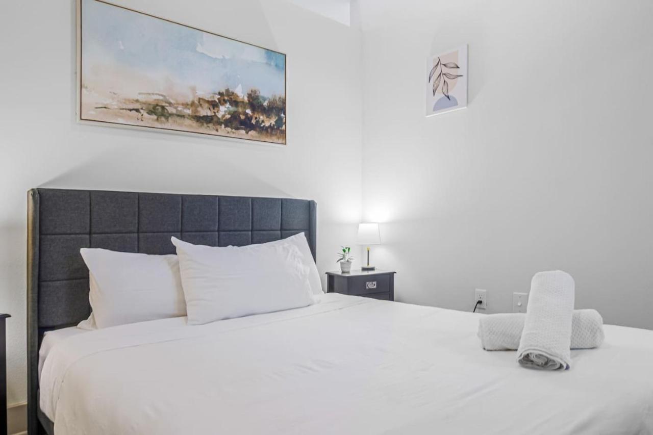 Cozy Haven Steps Away From Life * Fort Worth