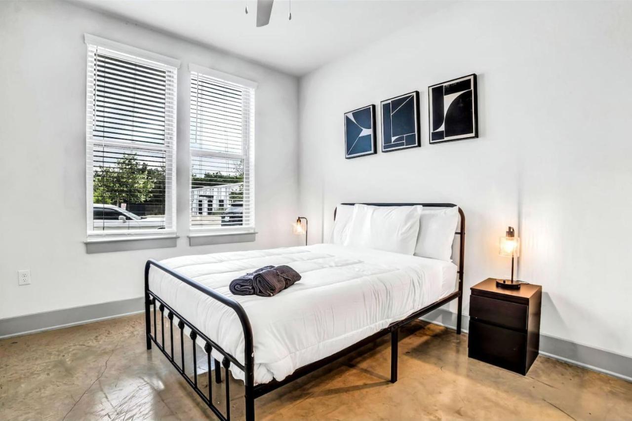 Elegant 2 Bd 2 Ba Retreat Ideal For Comfort Style * Fort Worth