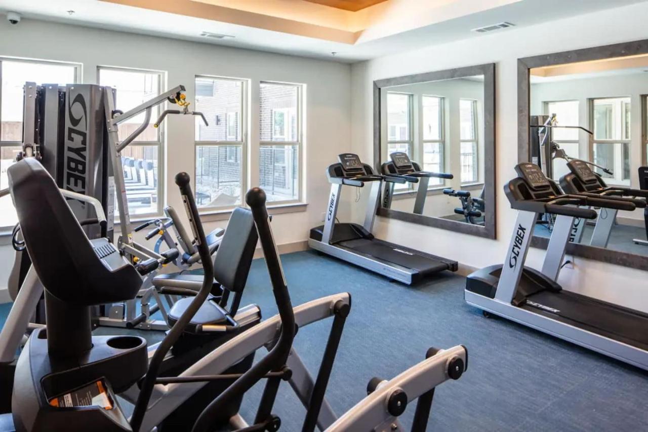 Apartment Elegant 2 Bd 2 Ba Retreat Ideal For Comfort Style Fort Worth
