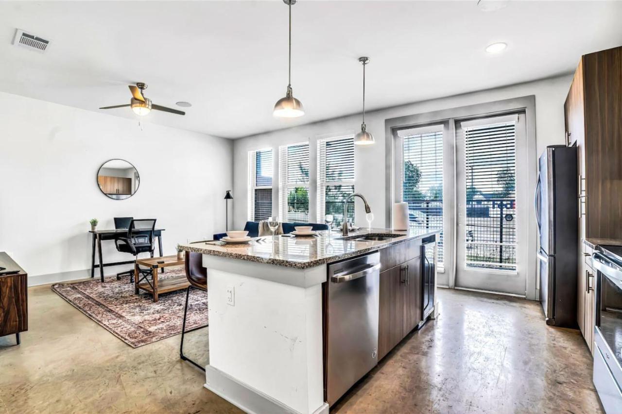 Apartment Elegant 2 Bd 2 Ba Retreat Ideal For Comfort Style
