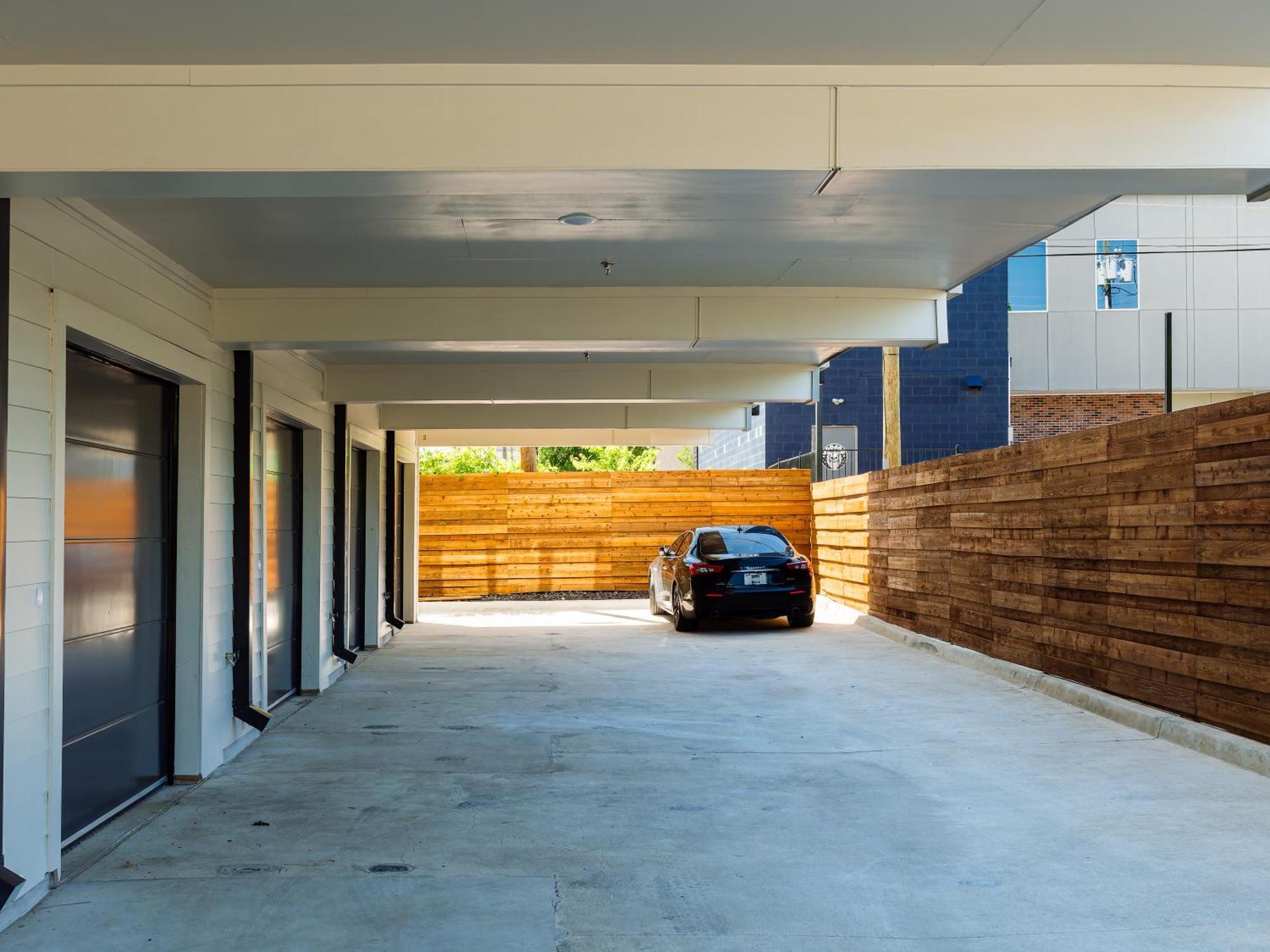 Holiday home Stunning New Modern Magnolia Townhome *