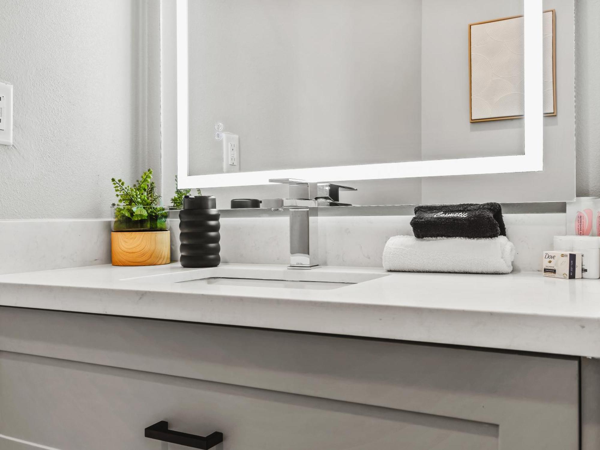 Stunning New Modern Magnolia Townhome
