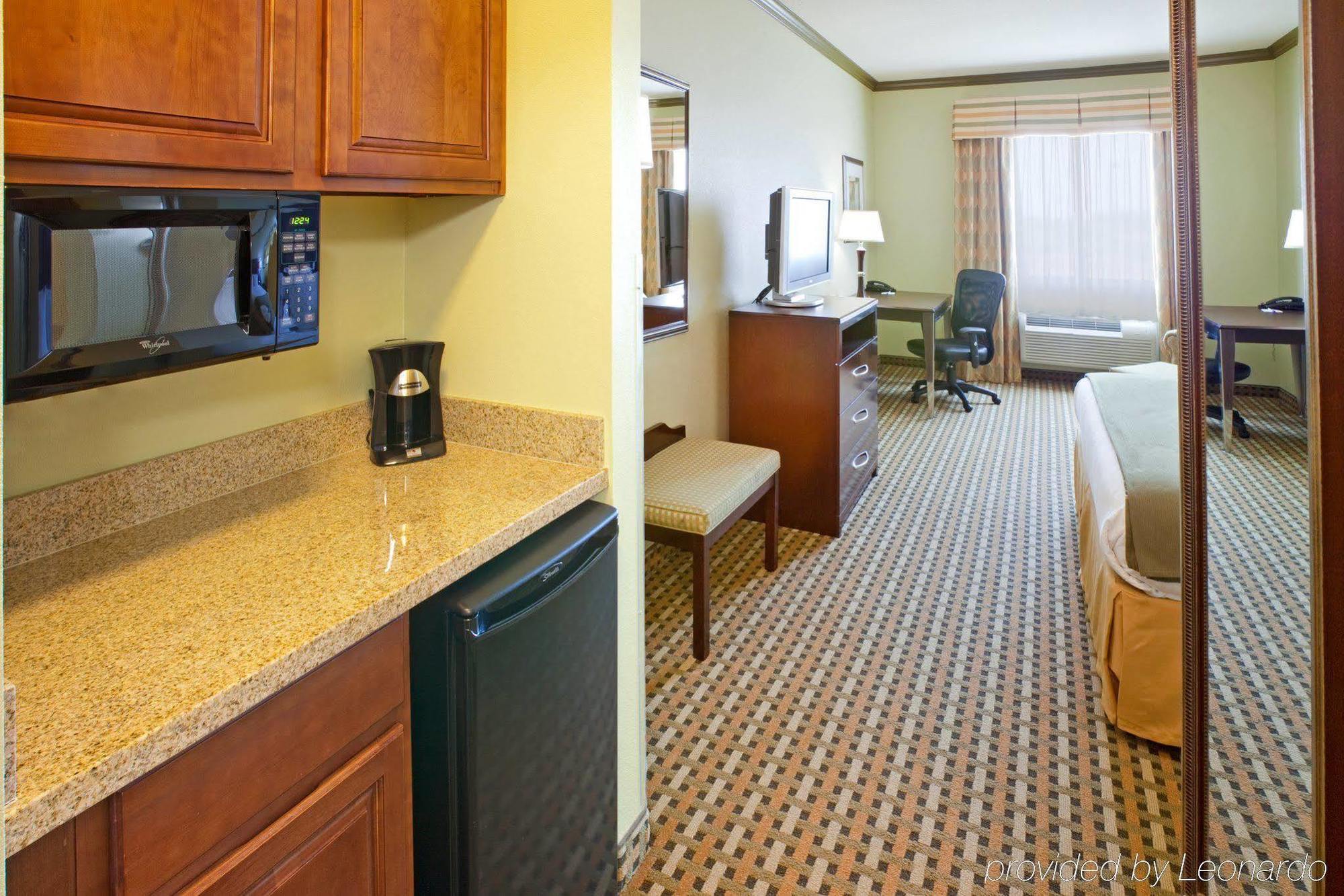 Express & Worth - Fossil Creek By Ihg Hotel