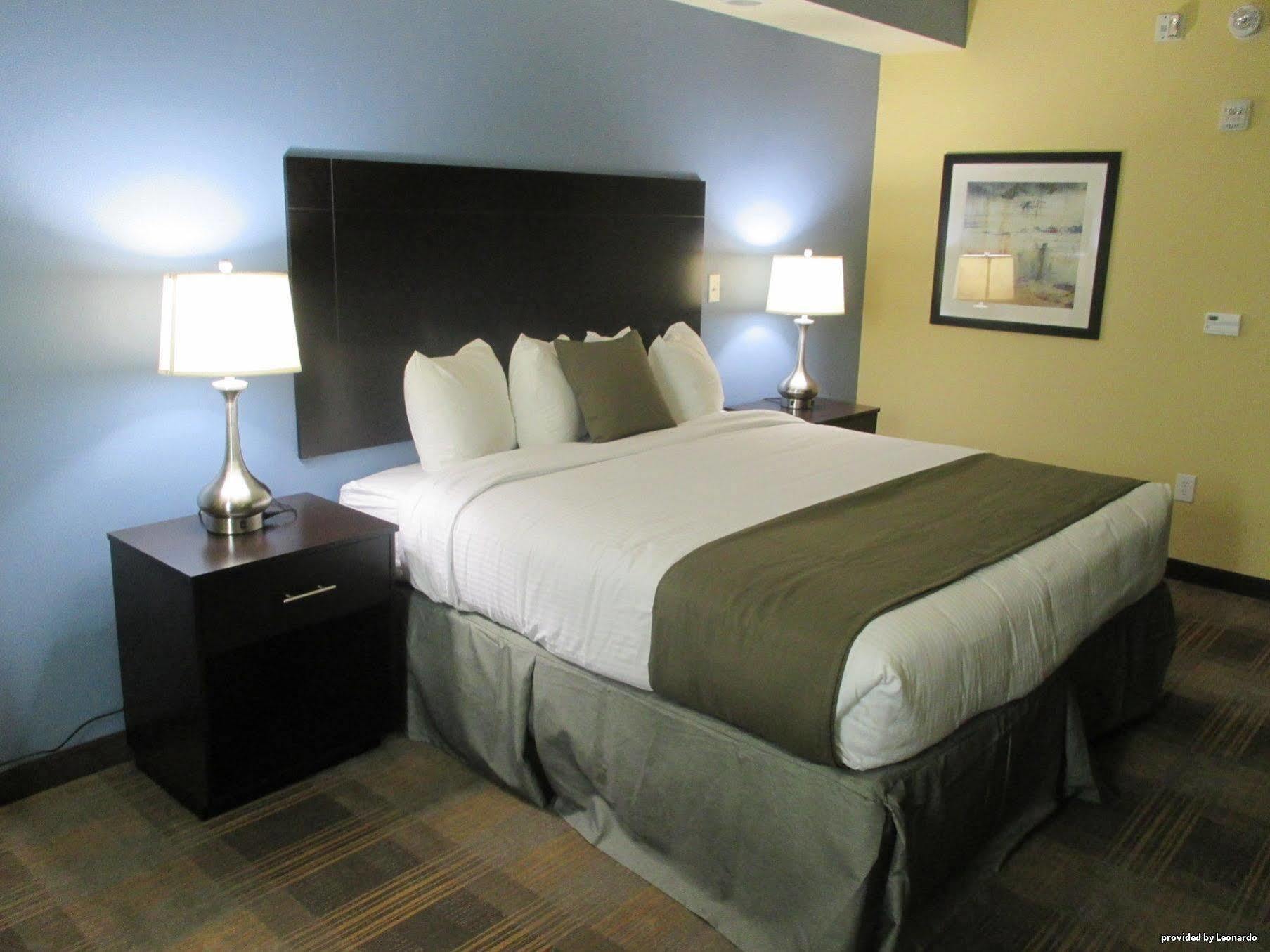 Western Worth Forest Hill & Hotel 3*