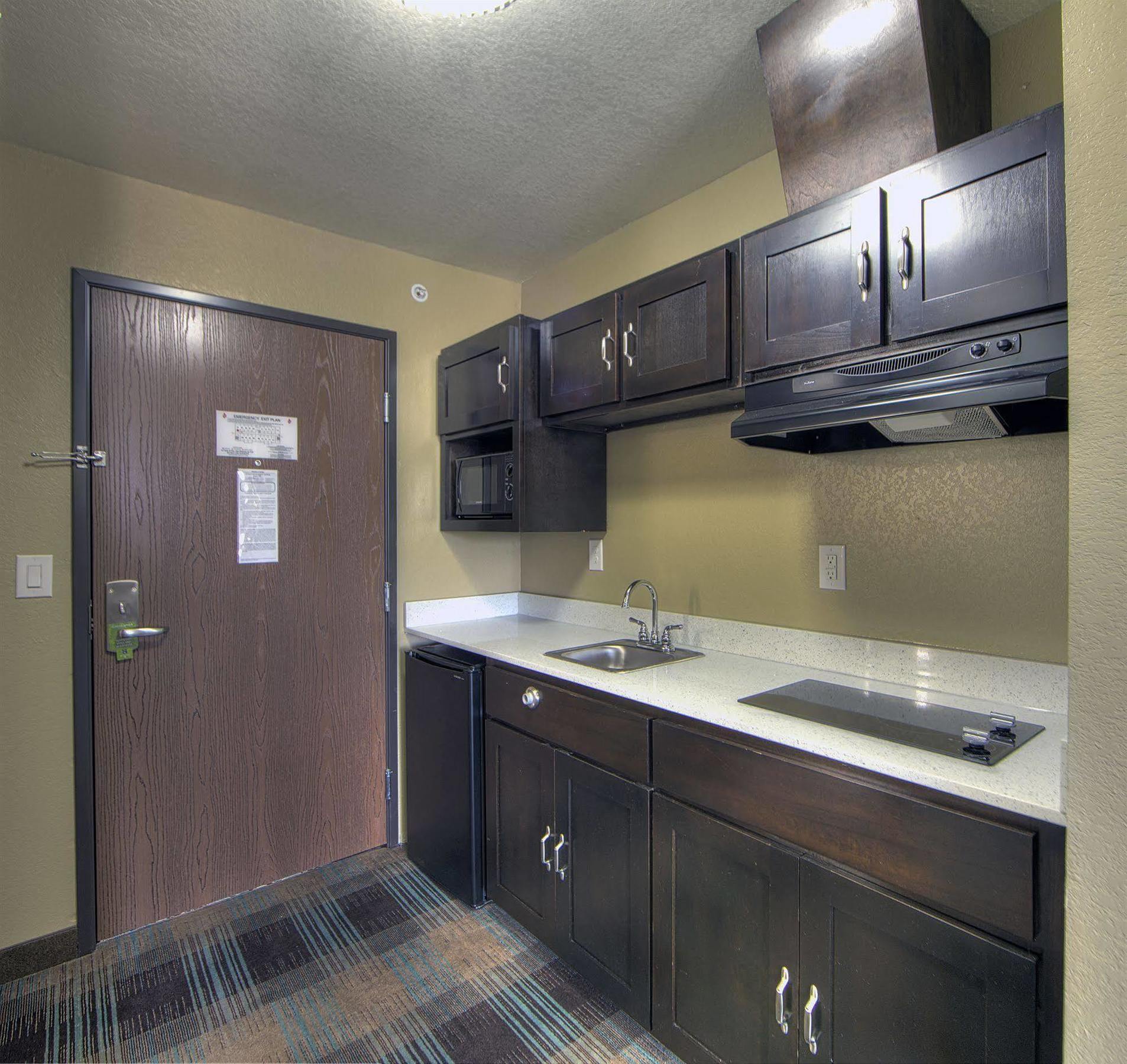 Hotel Comfort & Suites, White Settlement-fort Worth West, Tx