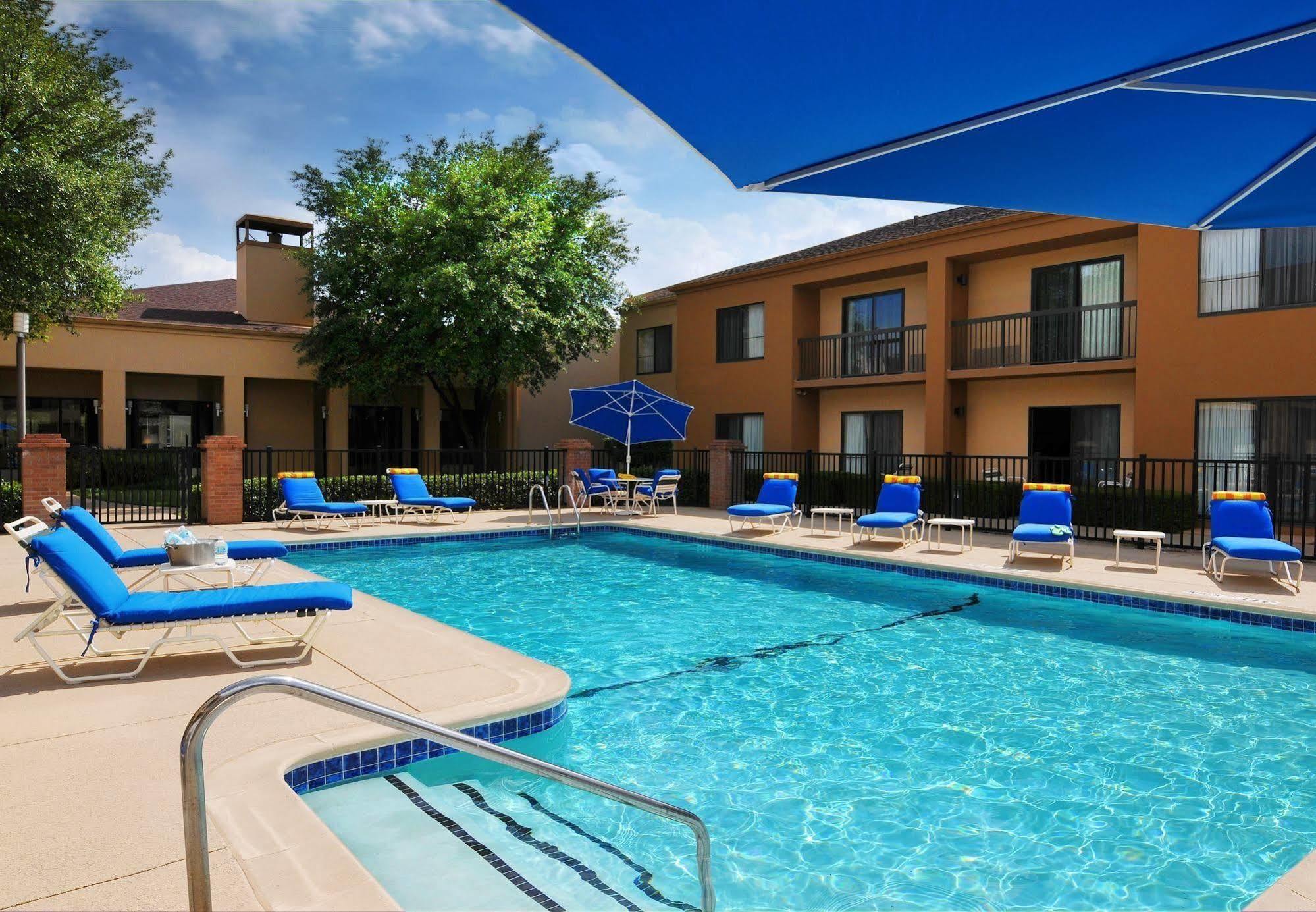 Courtyard Worth Drive 3* Fort Worth
