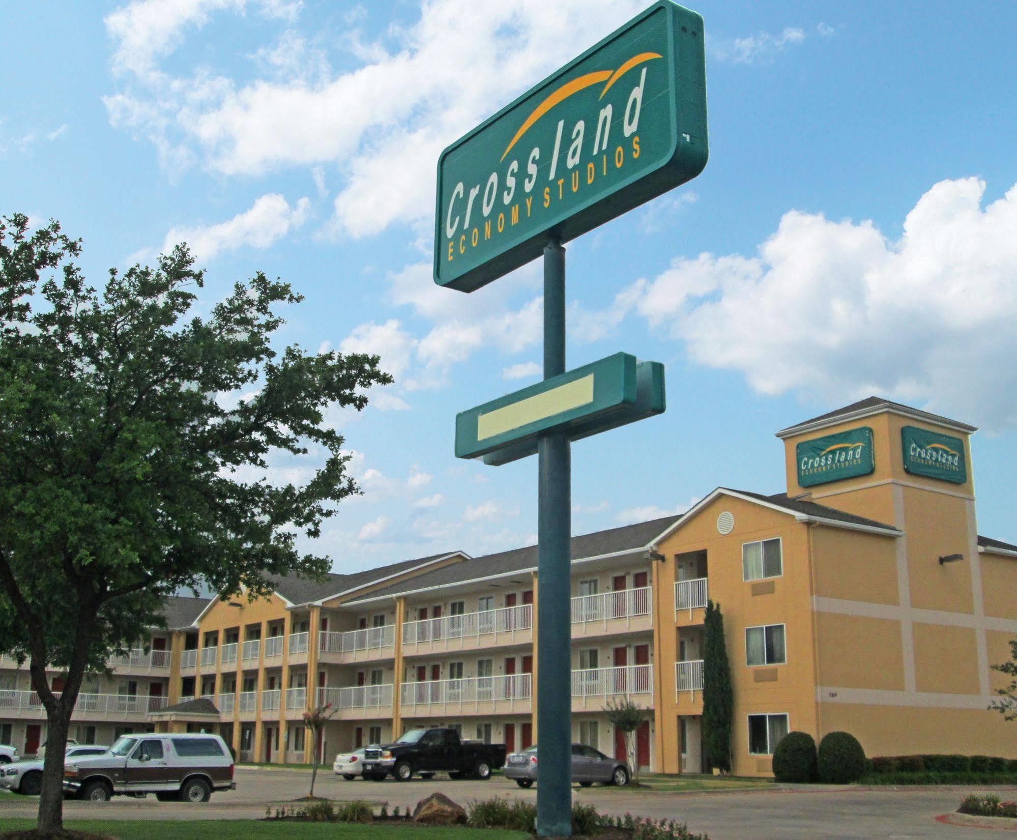 Hometowne Dallas - Worth Hotel Fort Worth