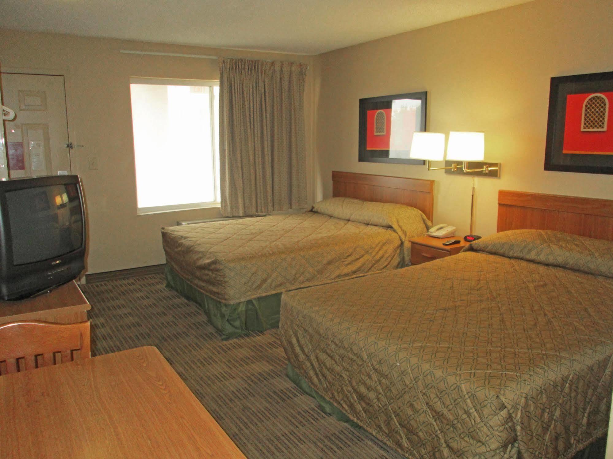 Hometowne Dallas - Worth Hotel 2*