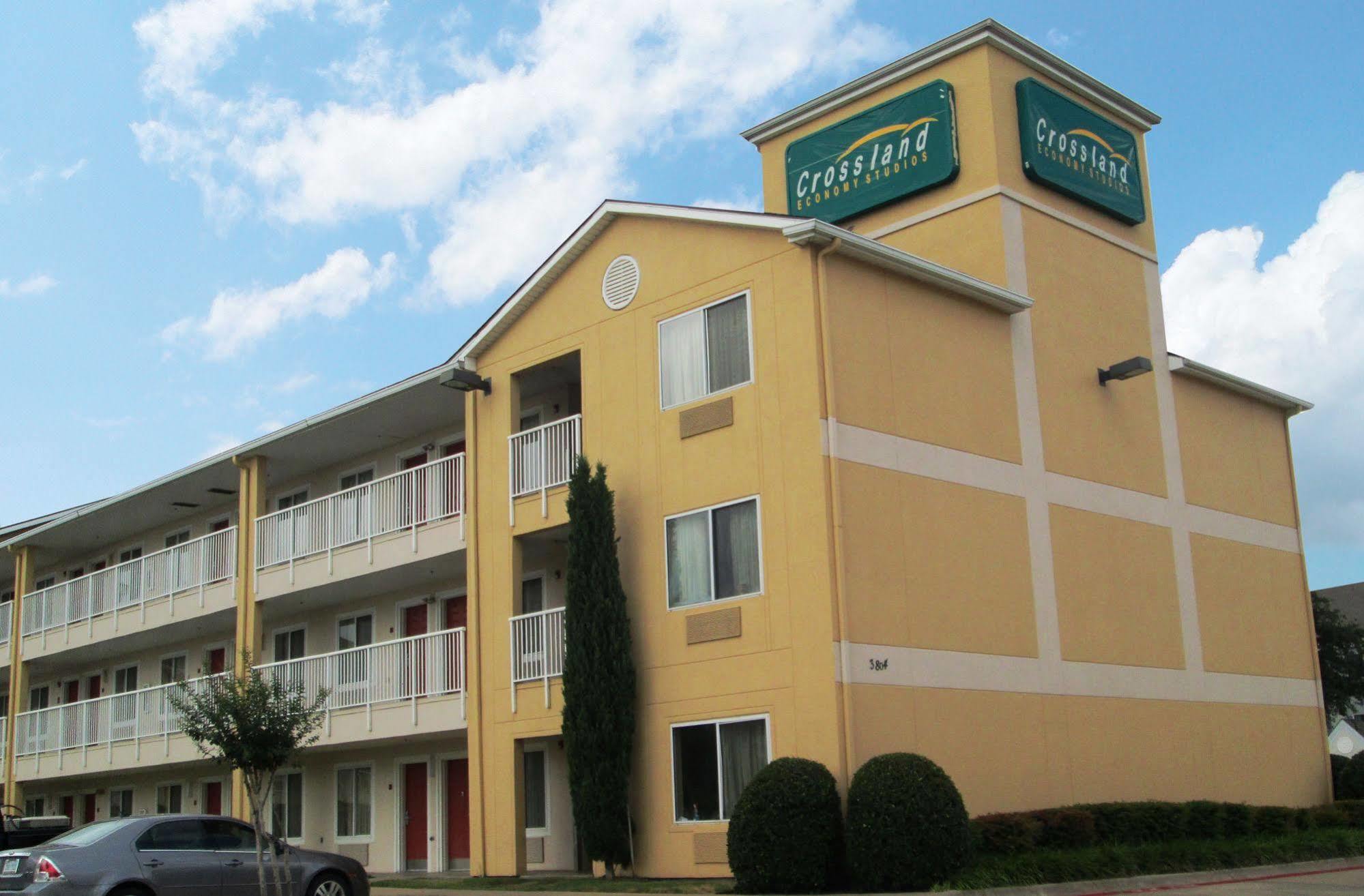 Hometowne Dallas - Worth Hotel 2*