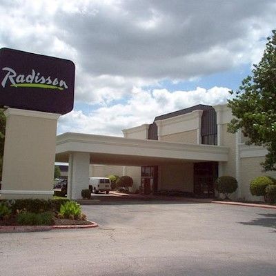 Radisson Worth North-fossil Creek