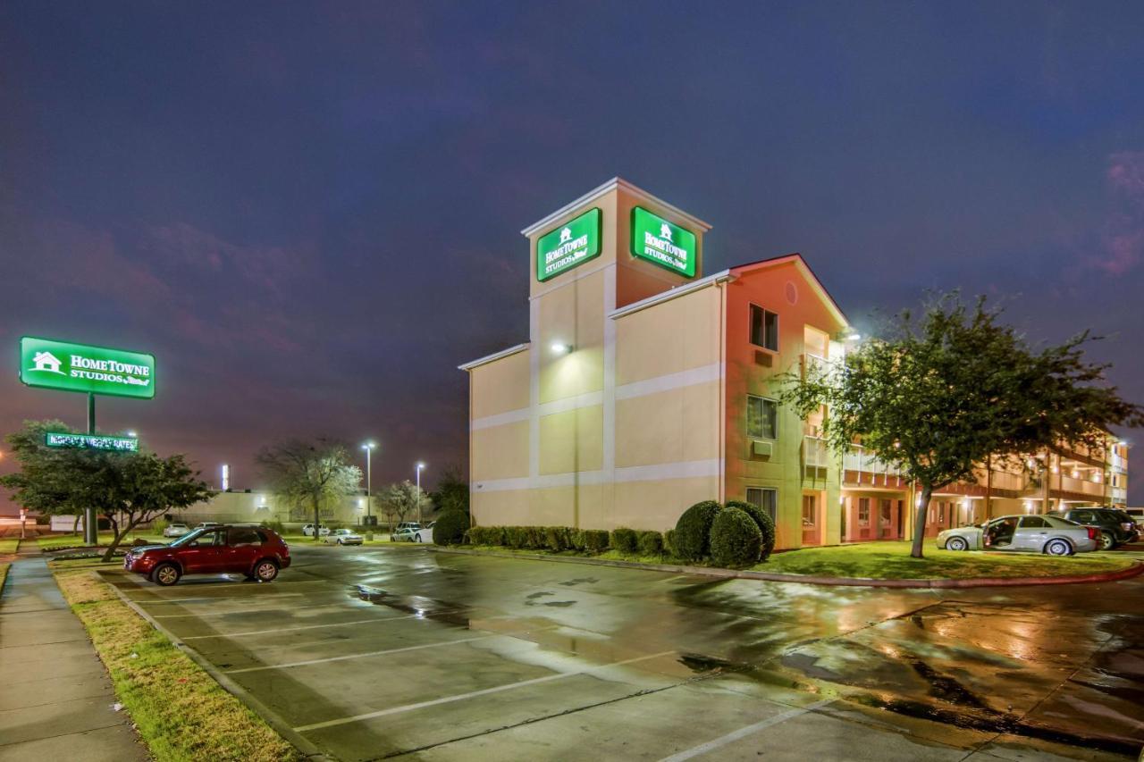 Hometowne Dallas - Worth 2* Fort Worth