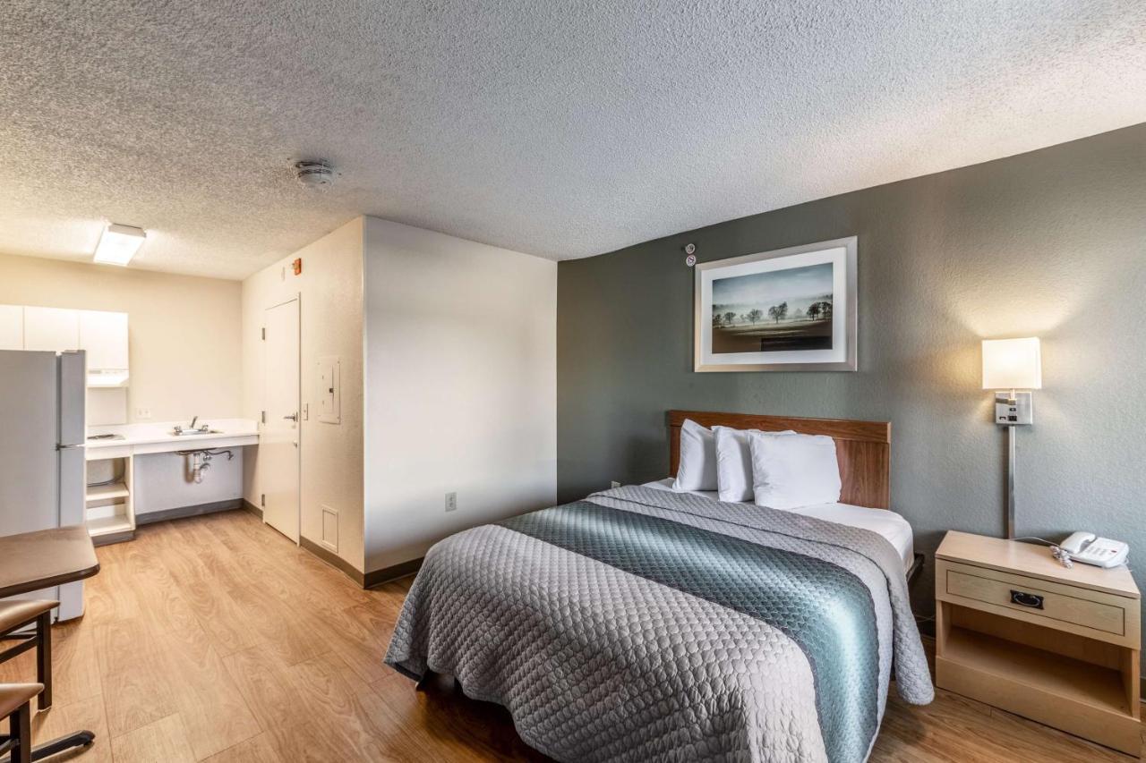 Hotel Hometowne Dallas - Worth 2*