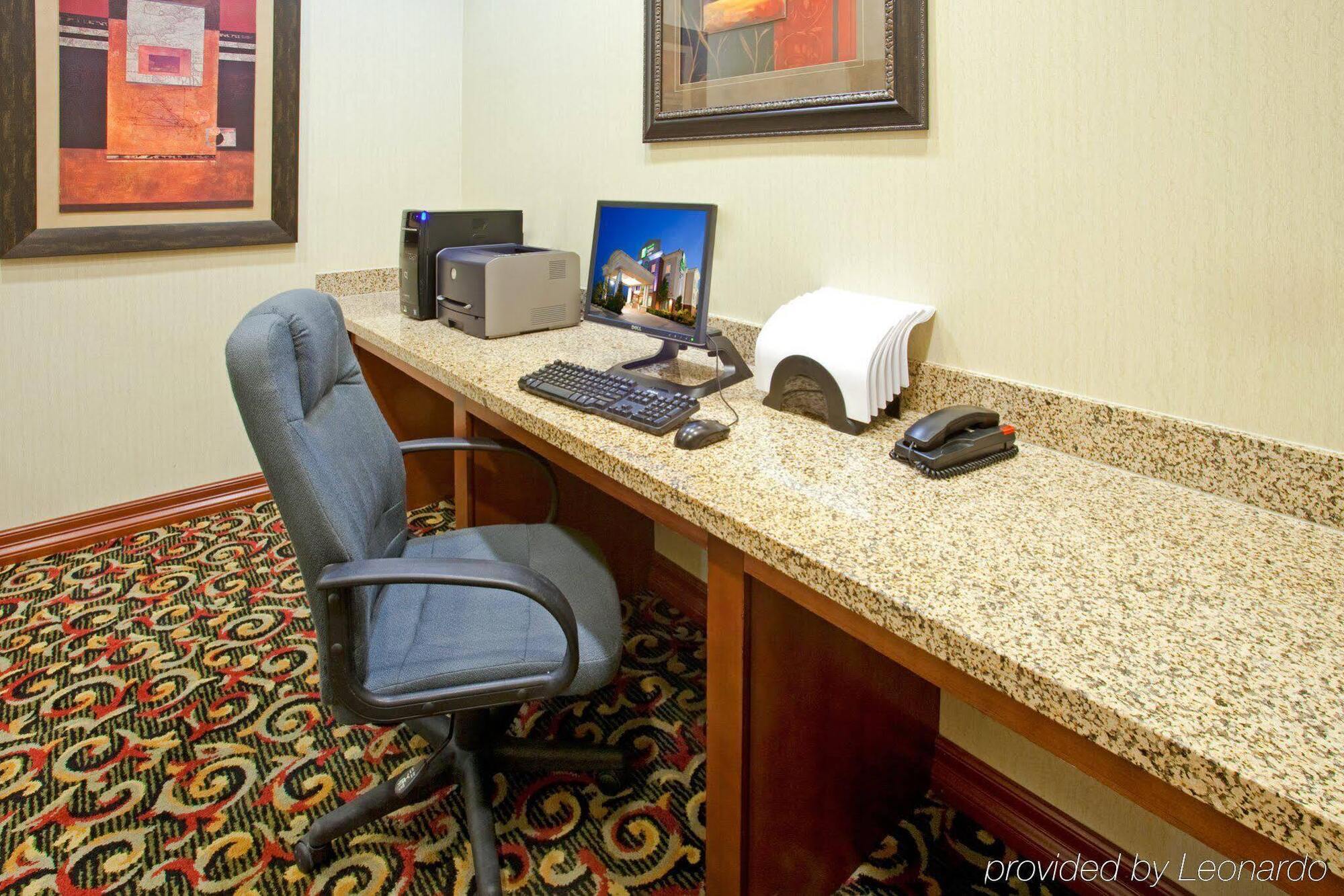 Express & Worth - Fossil Creek By Ihg Fort Worth